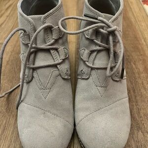 Toms Gray Lace Up Boots Suede Minimalist